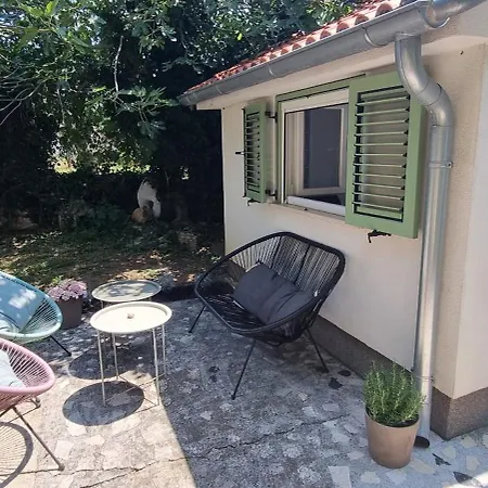 Mediterranea - *