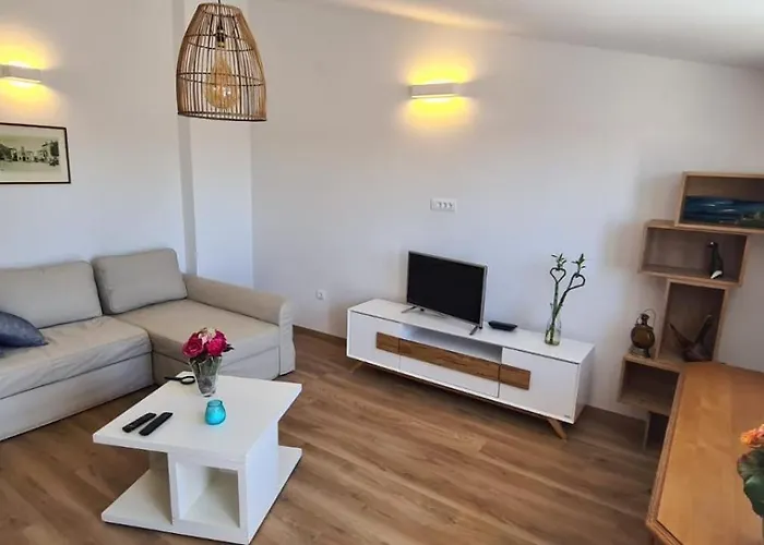 Apartman Mediterranea - *